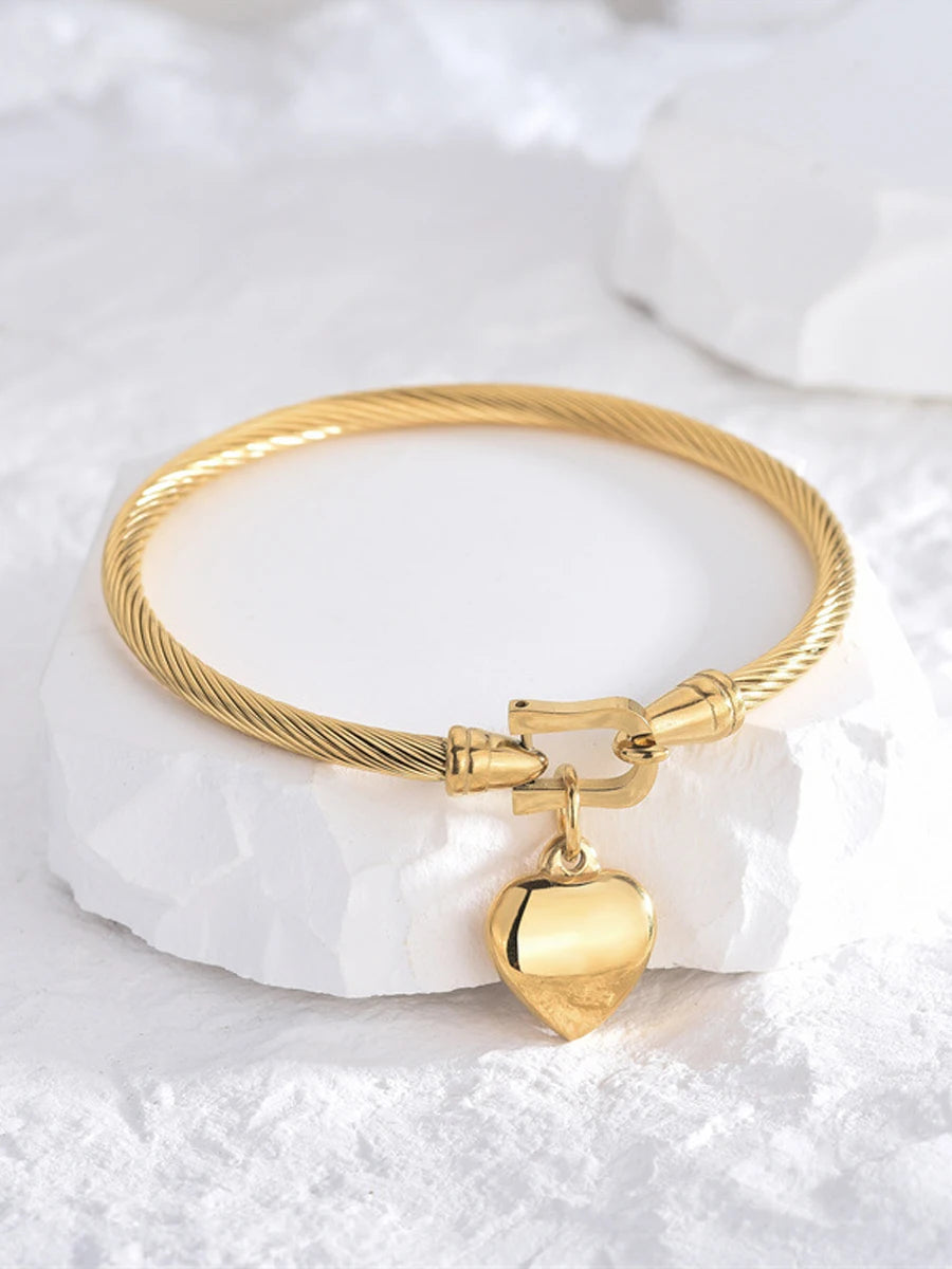 Premium 18k Gold Stainless Steel for Men & Women Gold Heart Charm Bracelet Perfect for Everyday Elegance, Luxury You Can Wear Stainless Steel Heart Pendant Bangle Gift Ready & Fashion-Forward,
