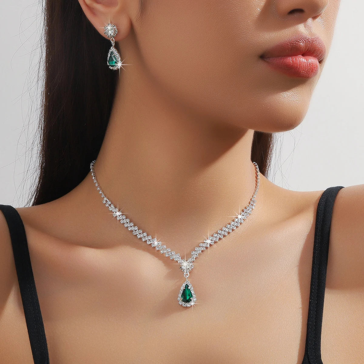 Fashionable Water Drop Necklace & Earrings, Luxury 3 Piece Jewelry Set Perfect for Weddings, Premium Sparkle Water Drop Necklace & Earrings Set for Glamorous Women, Parties & Banquets,