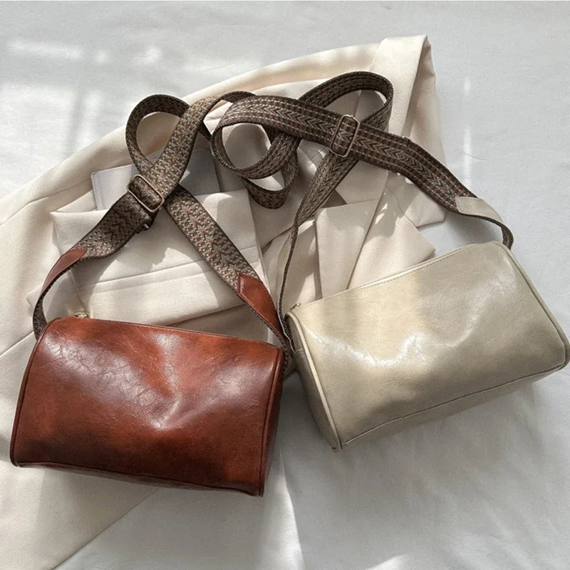 Vintage PU Leather Boston Bag Chic, Compact & Fashion , Premium Crossbody & Shoulder Bag Stylish, Travel