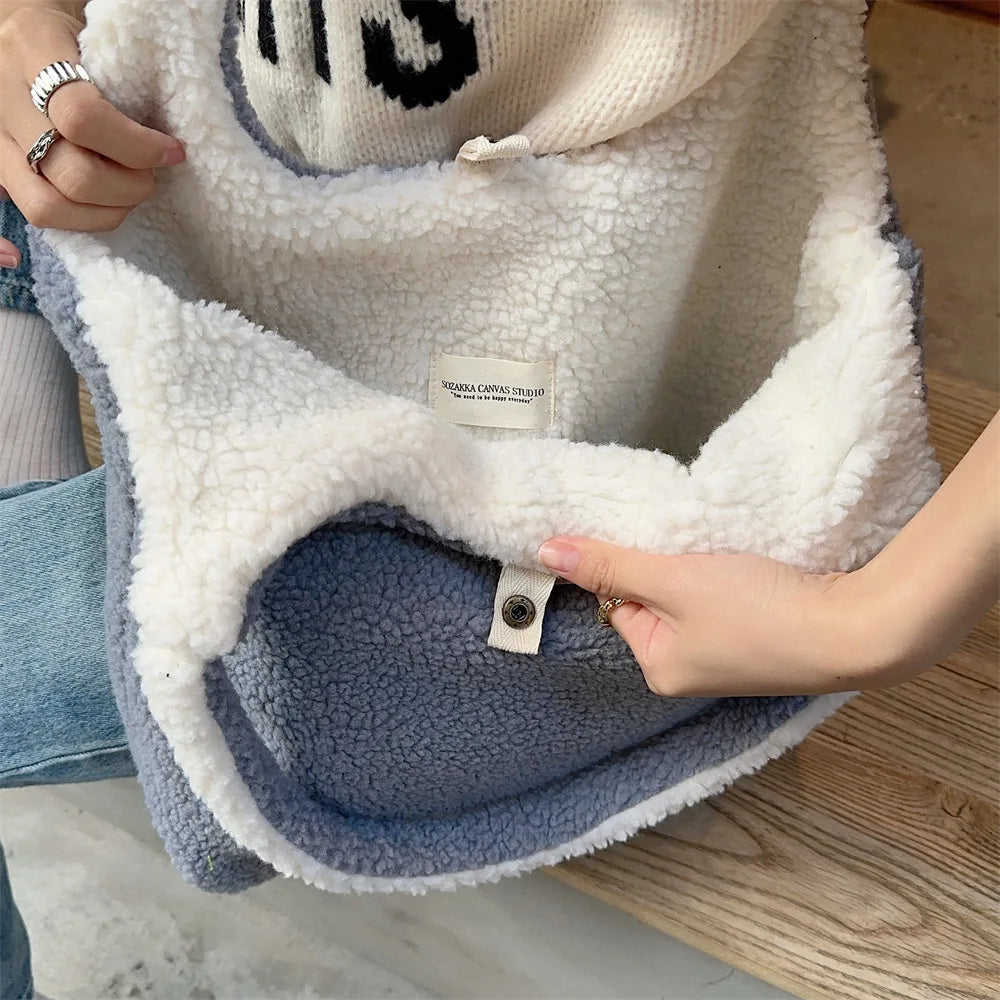 2026 Style Premium Vest Shape Women Plush Reversible Shoulder Bag Ladies Warm Fabric Handbag Winter Girls Books Tote Cute Lamb Like Cloth Purse
