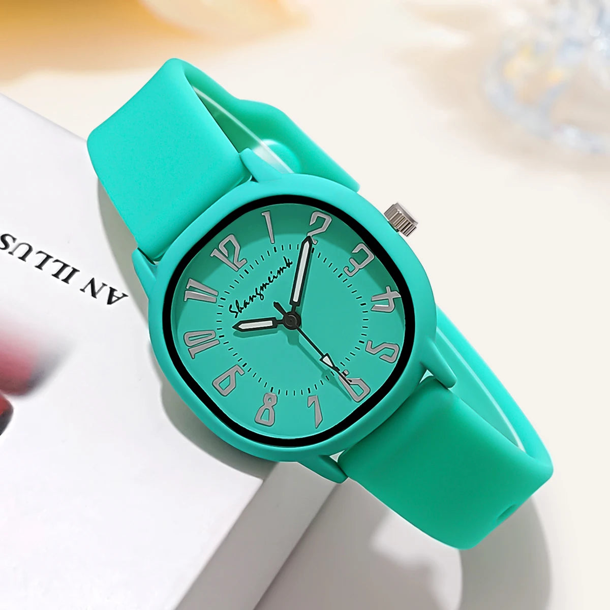 Trend Alert! .. 2026 Luxe Glow! Fashion Women’s Silicone Quartz Watch Sleek, Sexy & Built to Shine Premium Silicone Strap Quartz Watch Elegant, Lightweight, and Totally Irresistible