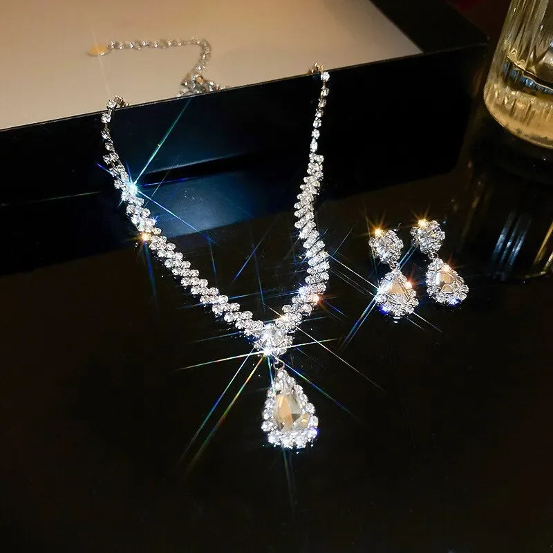 Fashionable Water Drop Necklace & Earrings, Luxury 3 Piece Jewelry Set Perfect for Weddings, Premium Sparkle Water Drop Necklace & Earrings Set for Glamorous Women,  Parties & Banquets,