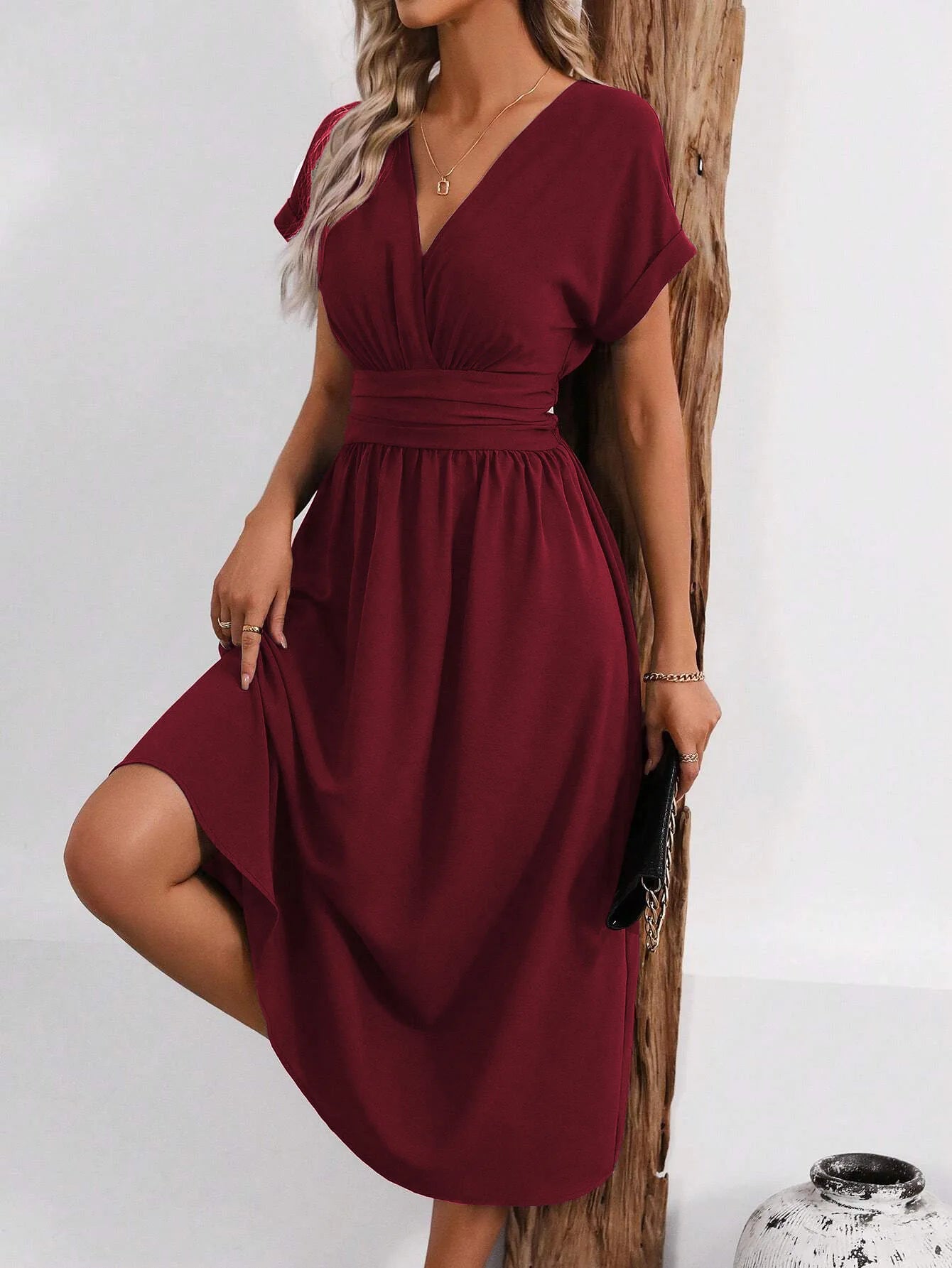 Soleia 2026 Luxe Glow: Sexy Backless Ombre Dress with Premium Knit & Wooden Bead Detailing