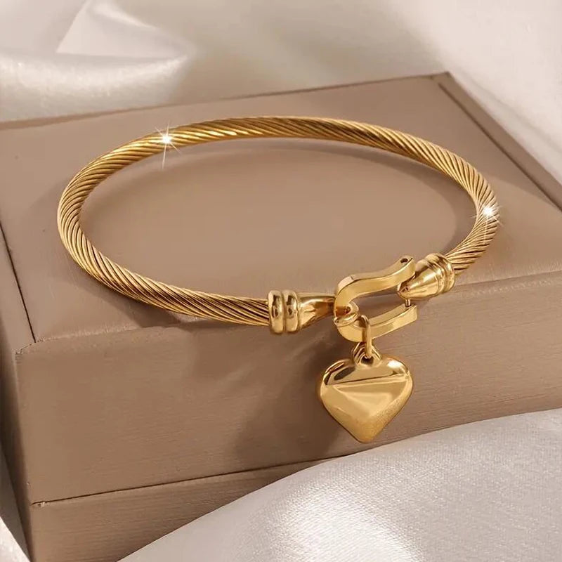 Premium 18k Gold Stainless Steel for Men & Women Gold Heart Charm Bracelet Perfect for Everyday Elegance, Luxury You Can Wear Stainless Steel Heart Pendant Bangle Gift Ready & Fashion-Forward,