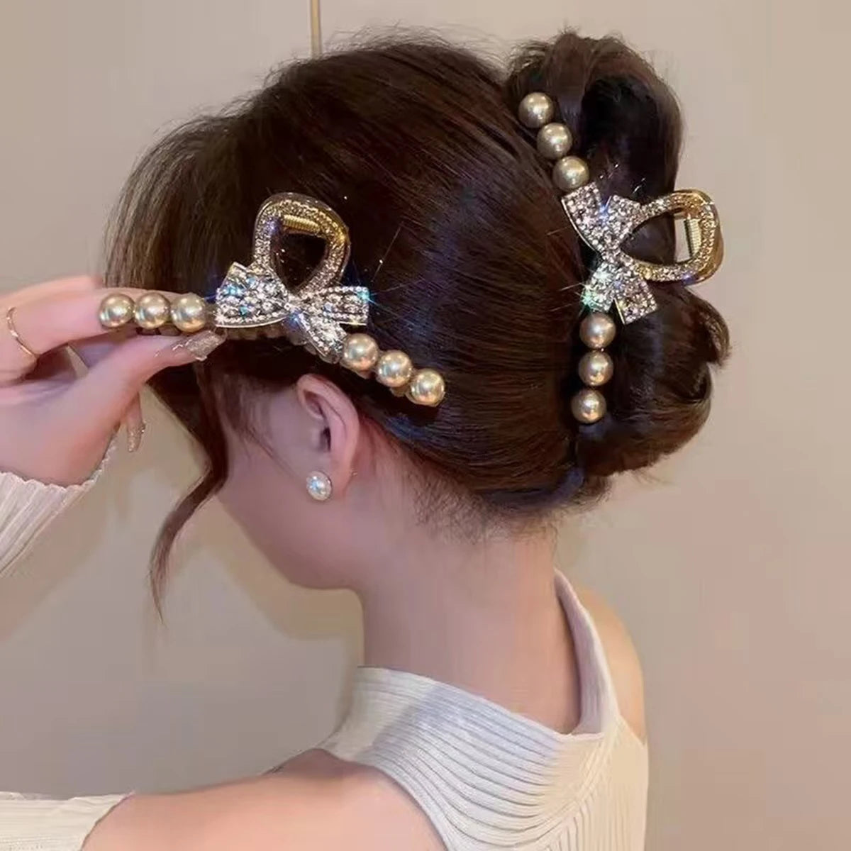 2026 Fashion Editon Quality 1pc Luxury Imitation Pearl Hair Claw Elegant Retro Hairclip Hair Coiling Tools Perfect Gift Women Daily Wear Hair Clip Accessory