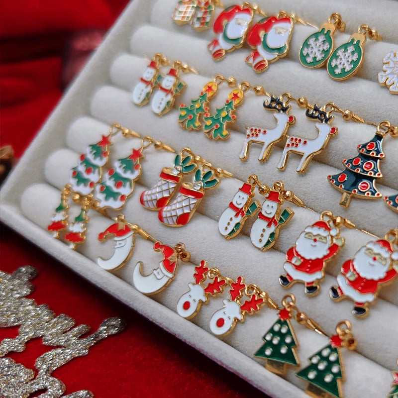 Premium Christmas 40PCS Classic Cartoon Christmas Element Earrings, Christmas Celebration Earrings, Party and Gathering Clothing Accessories