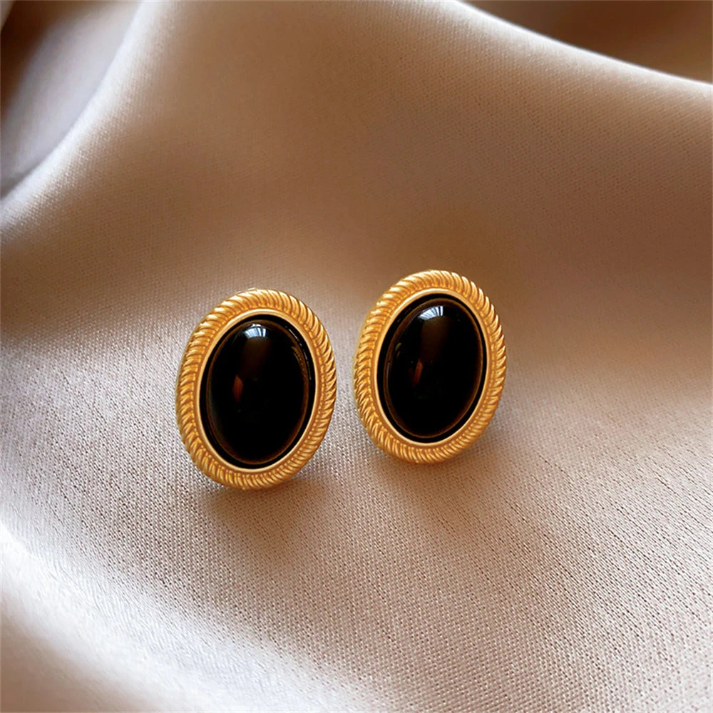 Quality Premium 2026 Luxury Edition 2024 New Retro Gold Color Metal Line Black Oval Shaped Stud Earrings for Women Advanced Design Elegant Young Girls Party Jewelry