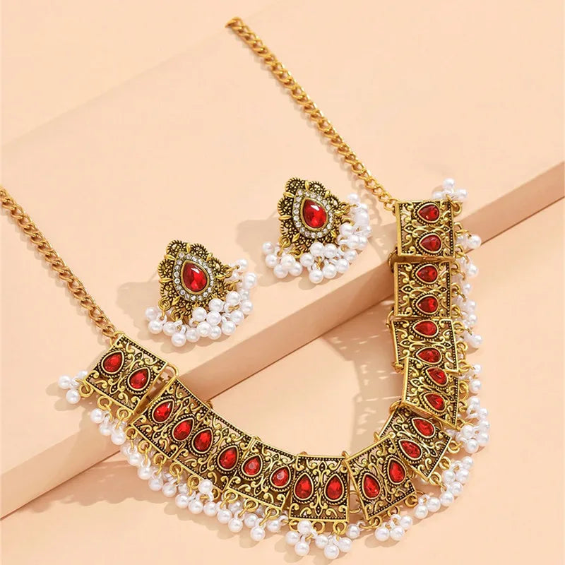 Premium Pearl & Crystal Jewelry Set Chic Necklace & Earrings Combo, Simulated Pearls & Resin Stones Necklace Set , Shine Bright in 2026 Vintage Inspired Jewelry Set