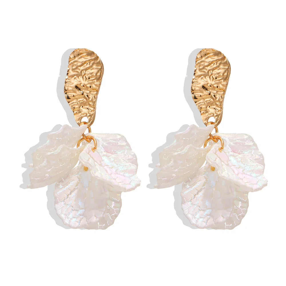 Luxury High Class 2026 Edition 2PC gold super fairy petal tassel imitation shell earrings, fashionable temperament, light luxury, niche design, ear accessories, Fairy Tassel Earrings for Fashion Lovers & Influencers