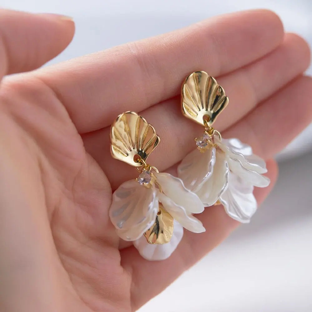 Luxury High Class 2026 Edition 2PC gold super fairy petal tassel imitation shell earrings, fashionable temperament, light luxury, niche design, ear accessories, Fairy Tassel Earrings for Fashion Lovers & Influencers