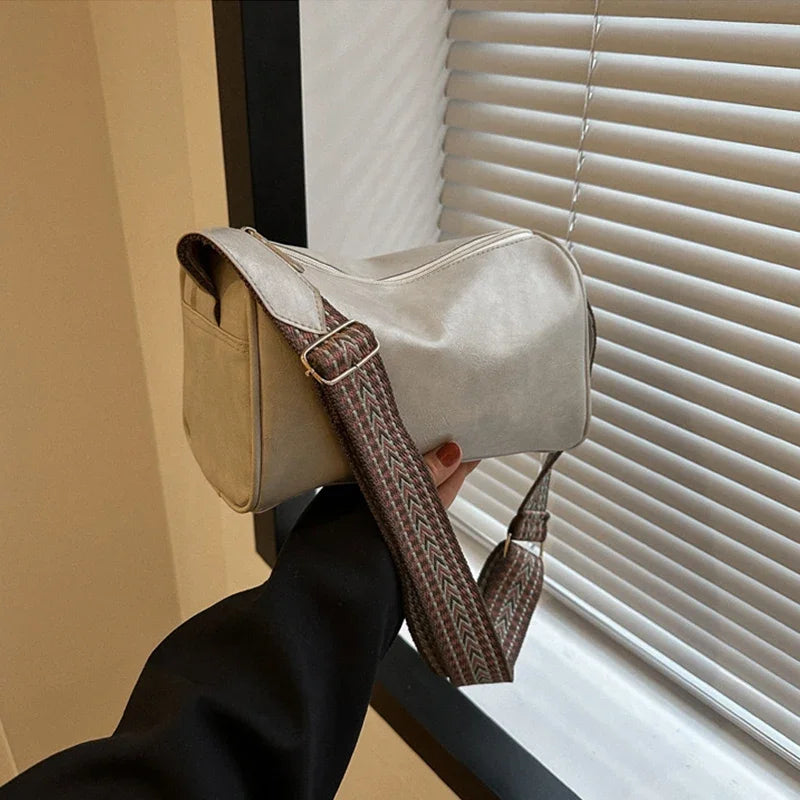 Vintage PU Leather Boston Bag Chic, Compact & Fashion , Premium Crossbody & Shoulder Bag Stylish, Travel