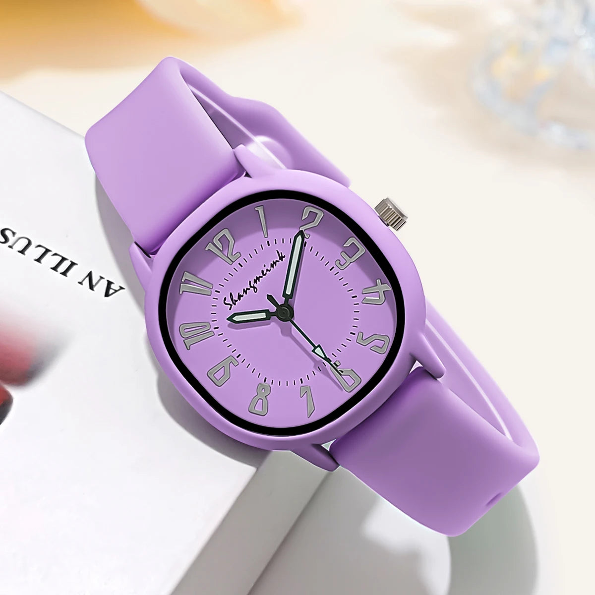Trend Alert! .. 2026 Luxe Glow! Fashion Women’s Silicone Quartz Watch Sleek, Sexy & Built to Shine Premium Silicone Strap Quartz Watch Elegant, Lightweight, and Totally Irresistible
