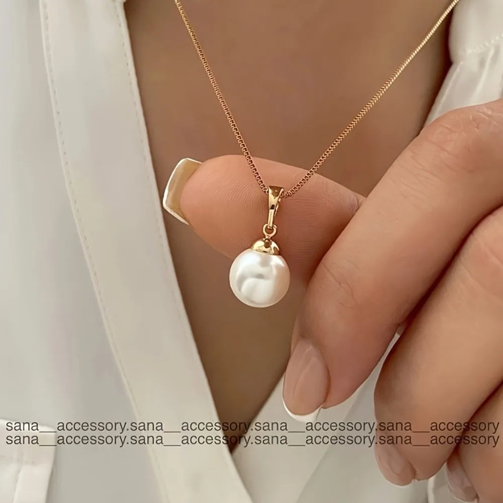 Pearl Pendant Necklace & Earrings Set for Trendy Women Stylish Vintage Pearl Necklace & Earrings Light, Trendy & Friend-Approved, Stylish Vintage Pearl Necklace & Earrings Light, Golden Pearl Pendant Set Chic, Timeless & Luxurious
