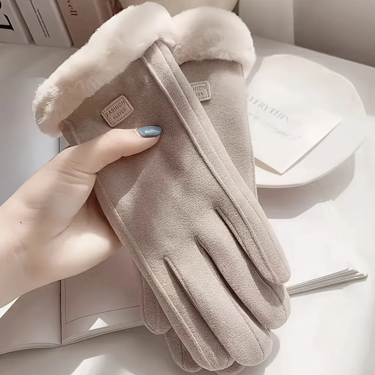 Premium 2026 Beige Winter Gloves with Touchscreen Magic, Winter Chic! Plush Lined Touchscreen Gloves Soft, Warm & Effortlessly Stylish
