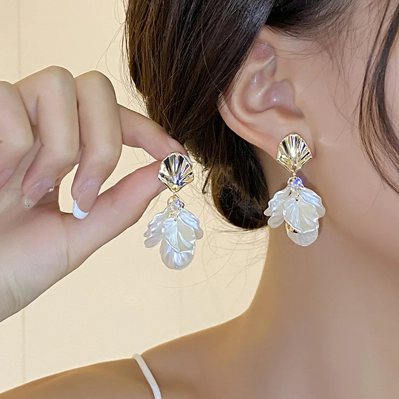 Luxury High Class 2026 Edition 2PC gold super fairy petal tassel imitation shell earrings, fashionable temperament, light luxury, niche design, ear accessories, Fairy Tassel Earrings for Fashion Lovers & Influencers