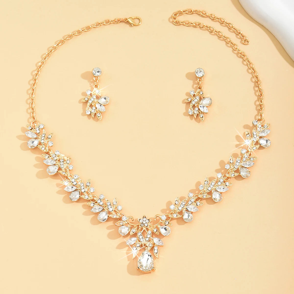 Premium Light Luxury Jewelry Gorgeous Leaf Water Drop Earrings & Necklace Set, Light Luxury  Perfect for Parties, Weddings, High Class 2026 Glam! Sparkling Leaf Water Drop Jewelry Set for Elegant Fashion Lovers