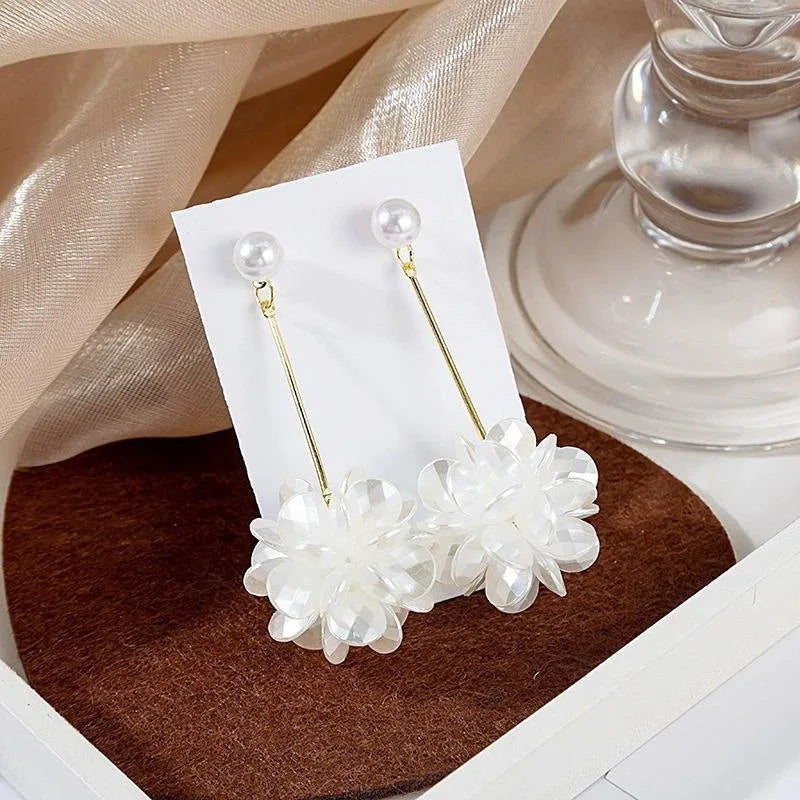 Luxury High Class 2026 Edition 2PC gold super fairy petal tassel imitation shell earrings, fashionable temperament, light luxury, niche design, ear accessories, Fairy Tassel Earrings for Fashion Lovers & Influencers