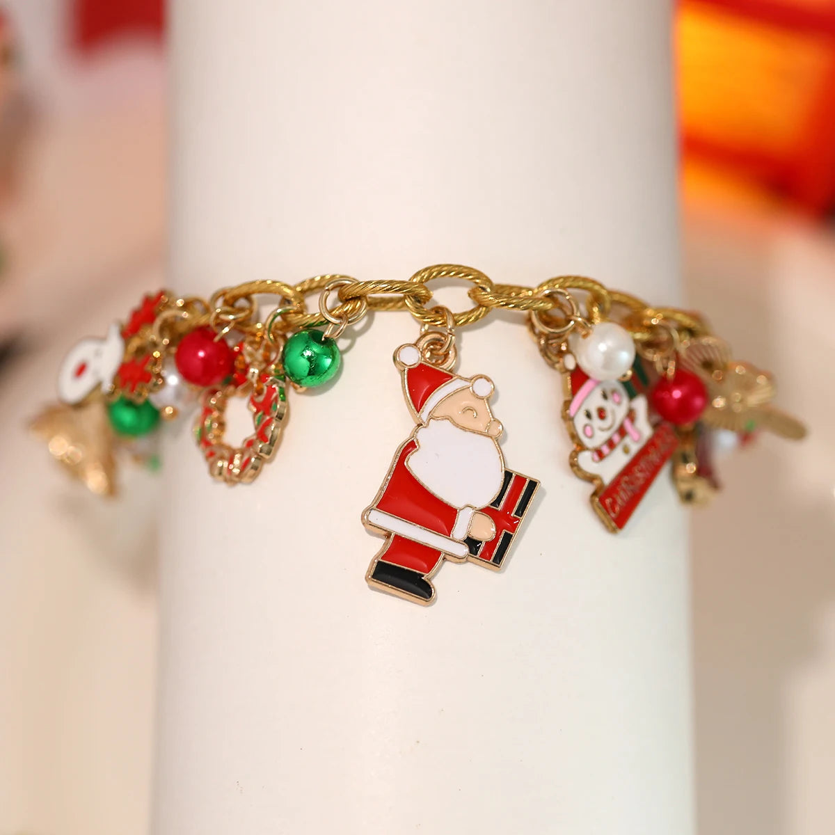 Premium Brand 2026 Style 1 Piece New Christmas-Themed Metal Bracelet with Santa Claus (Holding a Gift) & Christmas Tree Designs(color random)