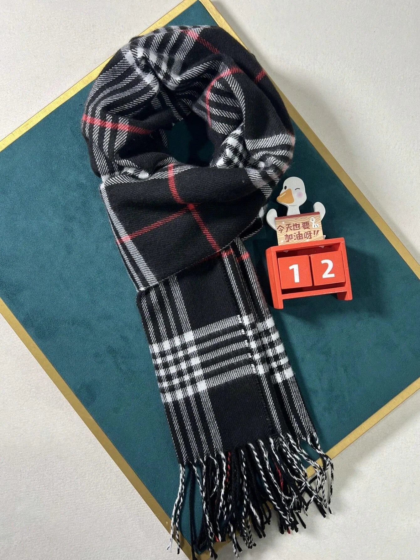 Luxury Cashmere Scarf Warm, Plush & Effortlessly Chic, Premium Plaid Cashmere Shawl for Men & Women Trendy