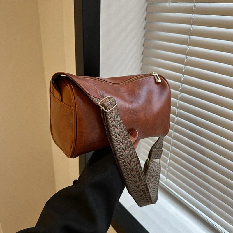 Vintage PU Leather Boston Bag Chic, Compact & Fashion , Premium Crossbody & Shoulder Bag Stylish, Travel